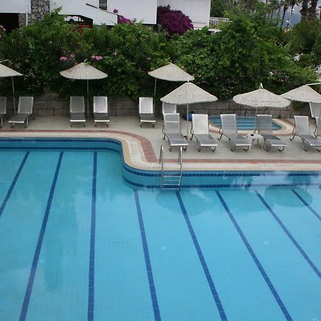Flamingo Hotel 马尔马里斯 外观 照片
