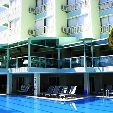 Flamingo Hotel 马尔马里斯 外观 照片