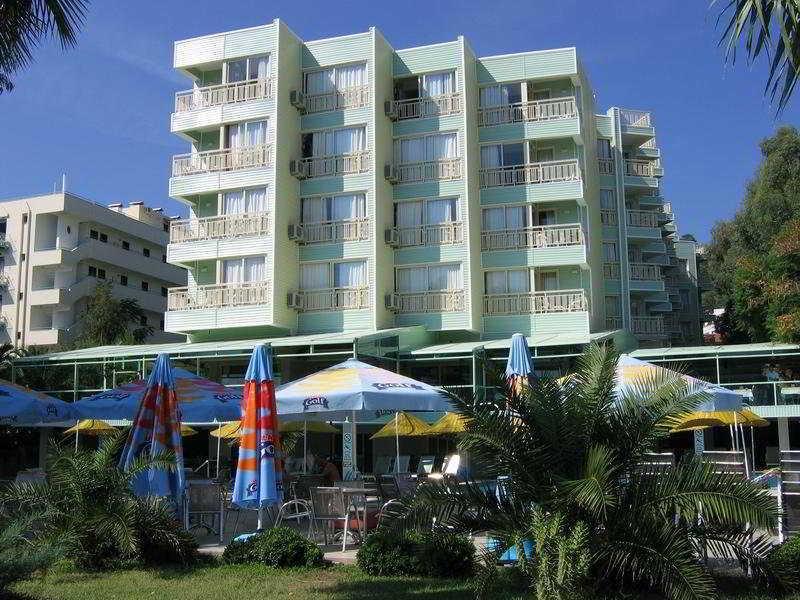 Flamingo Hotel 马尔马里斯 外观 照片