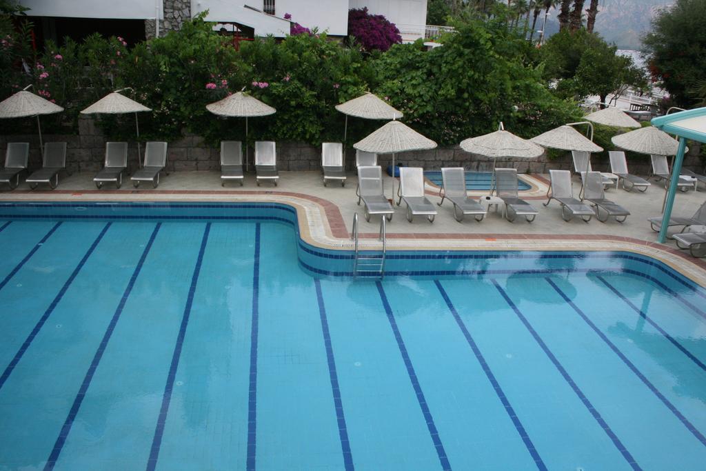 Flamingo Hotel 马尔马里斯 外观 照片