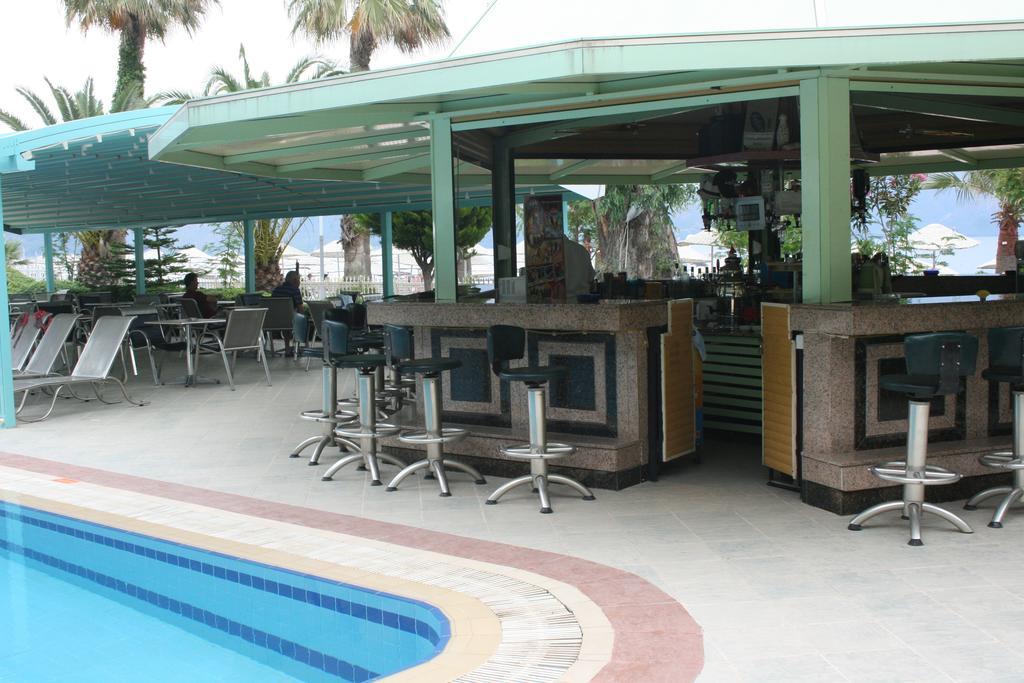 Flamingo Hotel 马尔马里斯 外观 照片